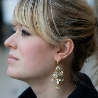 Thalia Mostow Bruehl Headshot Image